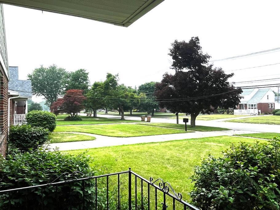 Entire Home In Buffalo - 6 Guests 3 Bedroom 1 Bath - Convenient Location - 25Min To Niagara Falls Exterior foto